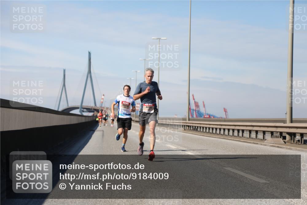 03.10.2025 - Köhlbrandbrückenlauf Yannick Fuchs http://msf.ph/oto/9184009 03.10.2025 11:38:48 Position 3  meine-sportfotos.de