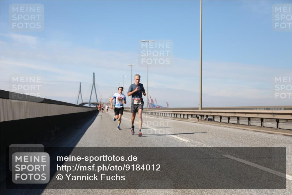 03.10.2025 - Köhlbrandbrückenlauf Yannick Fuchs http://msf.ph/oto/9184012 03.10.2025 11:38:48 Position 3  meine-sportfotos.de