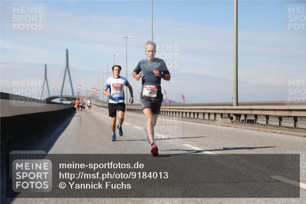 03.10.2025 - Köhlbrandbrückenlauf Yannick Fuchs http://msf.ph/oto/9184013 03.10.2025 11:38:49 Position 3  meine-sportfotos.de