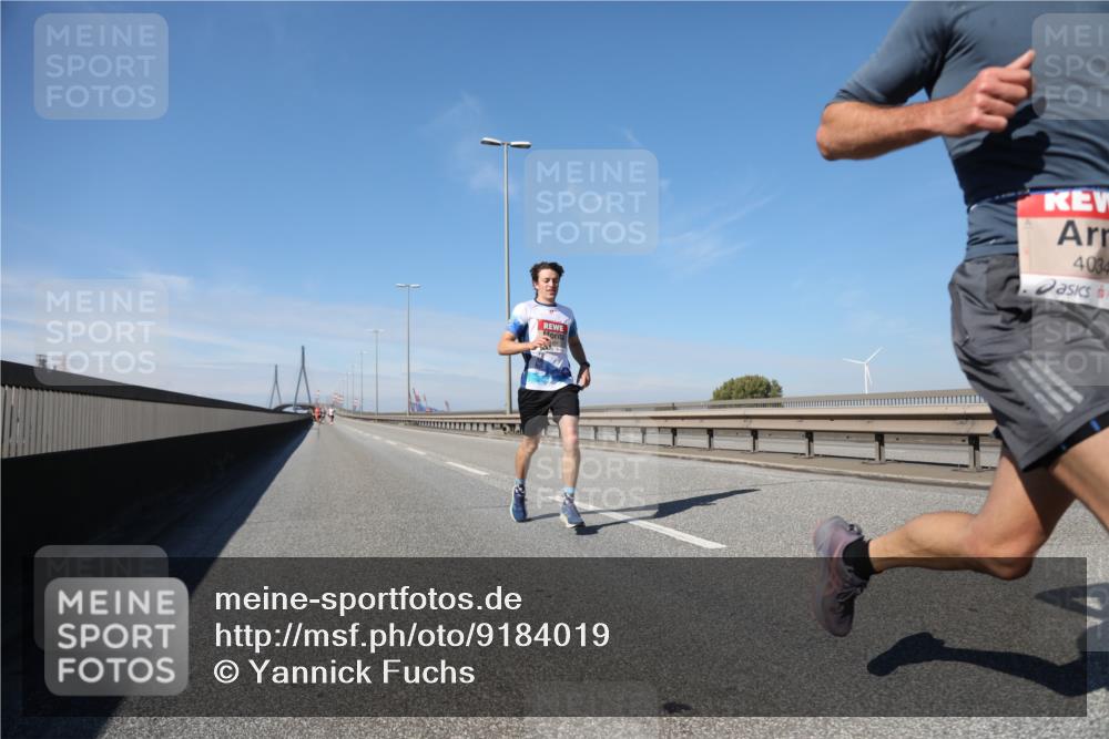 03.10.2025 - Köhlbrandbrückenlauf Yannick Fuchs http://msf.ph/oto/9184019 03.10.2025 11:38:51 Position 3 4034 meine-sportfotos.de