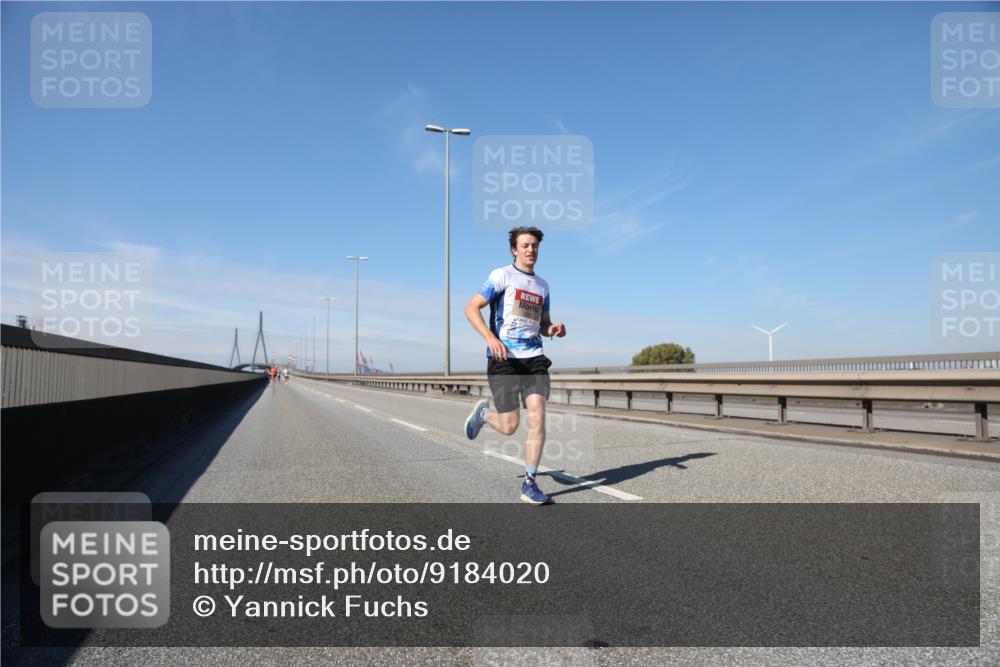 03.10.2025 - Köhlbrandbrückenlauf Yannick Fuchs http://msf.ph/oto/9184020 03.10.2025 11:38:51 Position 3  meine-sportfotos.de