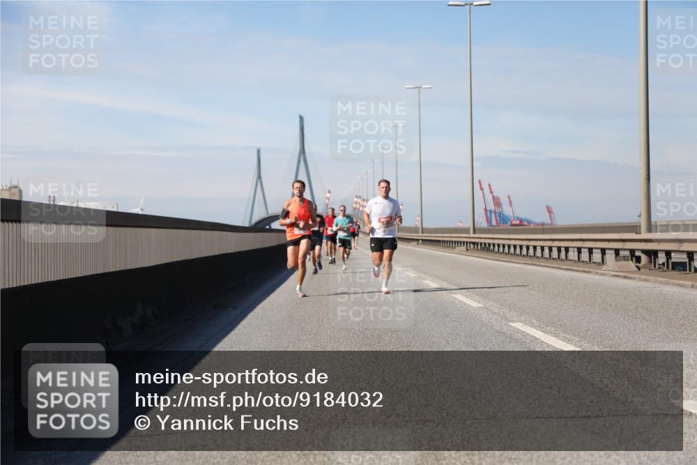 03.10.2025 - Köhlbrandbrückenlauf Yannick Fuchs http://msf.ph/oto/9184032 03.10.2025 11:39:03 Position 3  meine-sportfotos.de