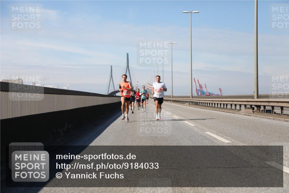 03.10.2025 - Köhlbrandbrückenlauf Yannick Fuchs http://msf.ph/oto/9184033 03.10.2025 11:39:03 Position 3  meine-sportfotos.de