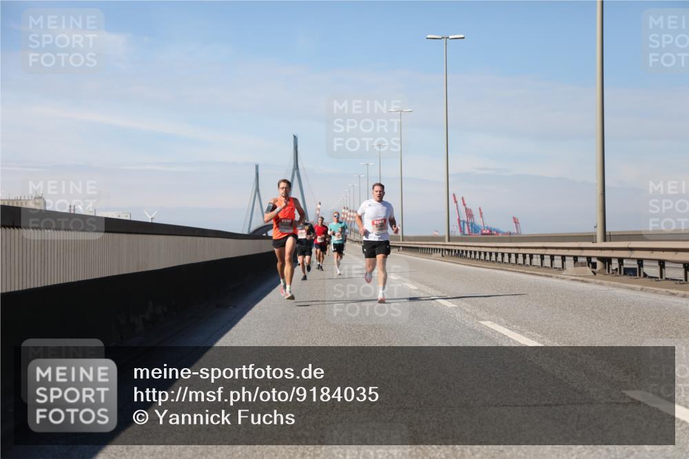 03.10.2025 - Köhlbrandbrückenlauf Yannick Fuchs http://msf.ph/oto/9184035 03.10.2025 11:39:03 Position 3  meine-sportfotos.de
