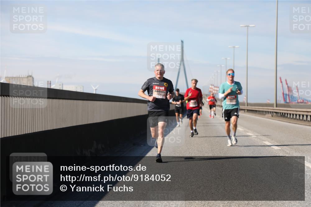 03.10.2025 - Köhlbrandbrückenlauf Yannick Fuchs http://msf.ph/oto/9184052 03.10.2025 11:39:08 Position 3 5786 meine-sportfotos.de