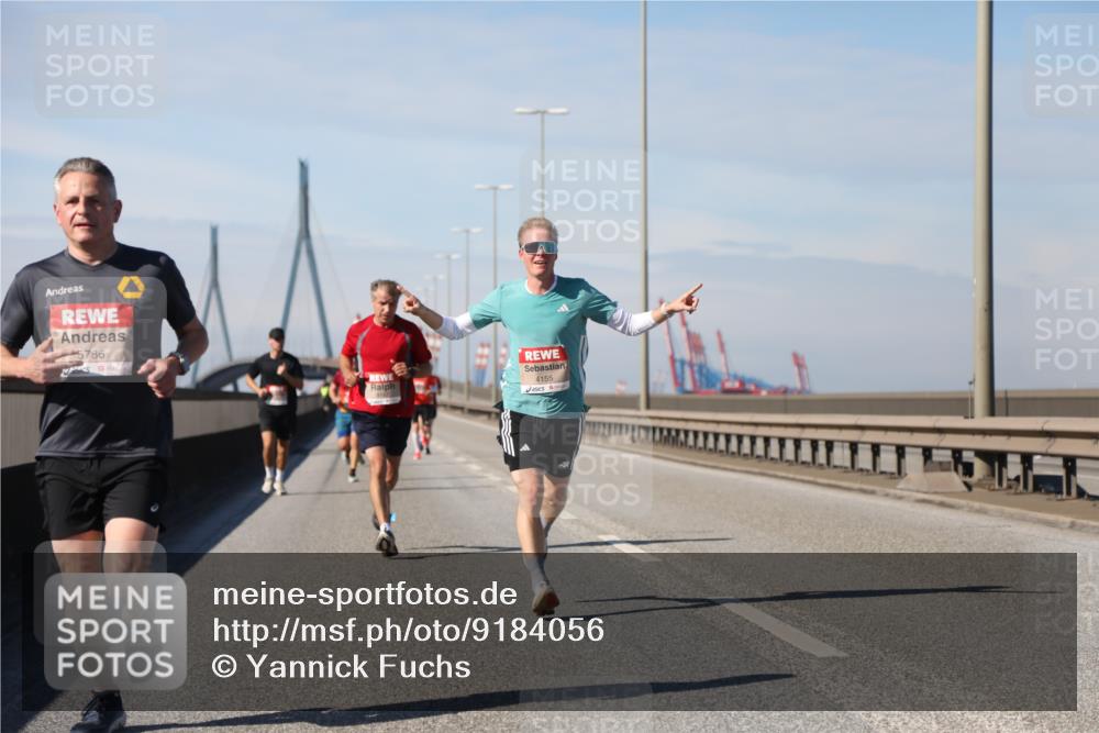 03.10.2025 - Köhlbrandbrückenlauf Yannick Fuchs http://msf.ph/oto/9184056 03.10.2025 11:39:09 Position 3 5786, 4155 meine-sportfotos.de