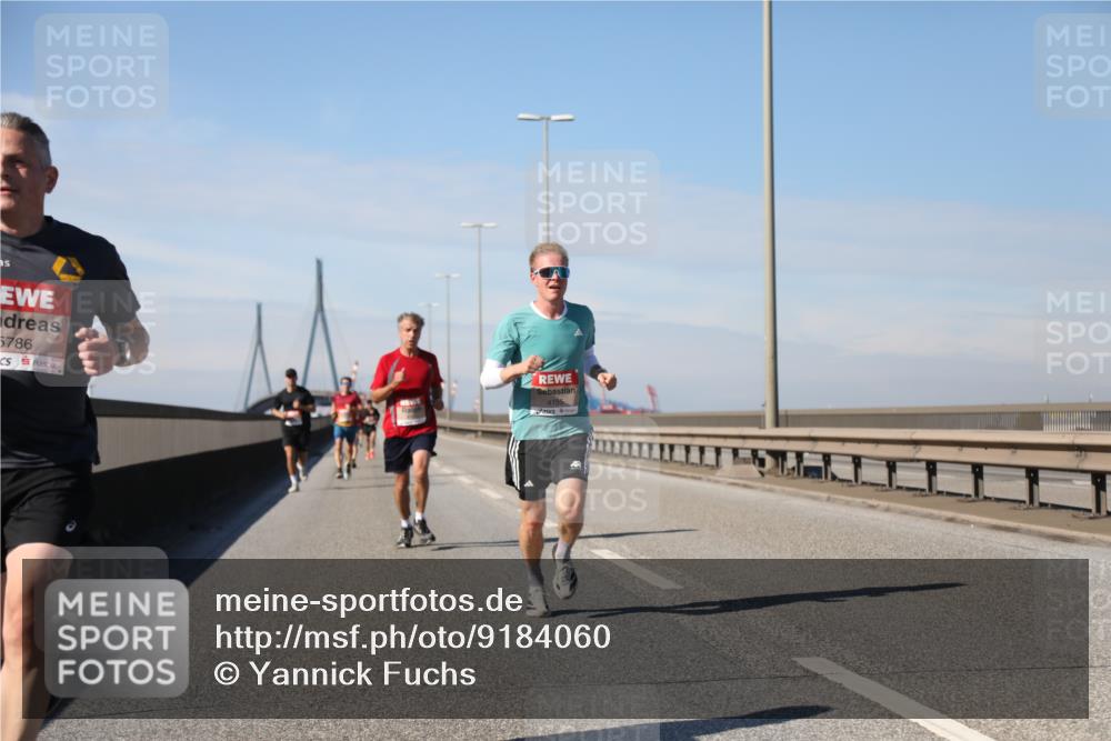 03.10.2025 - Köhlbrandbrückenlauf Yannick Fuchs http://msf.ph/oto/9184060 03.10.2025 11:39:10 Position 3 5786, 4155 meine-sportfotos.de