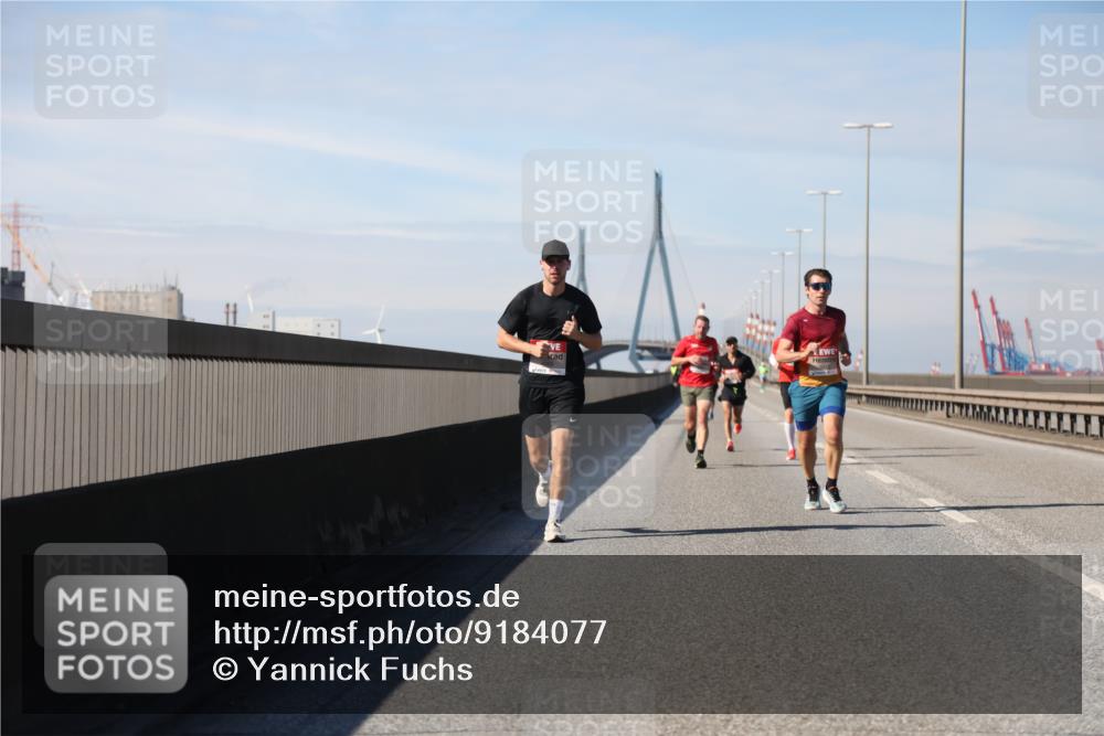 03.10.2025 - Köhlbrandbrückenlauf Yannick Fuchs http://msf.ph/oto/9184077 03.10.2025 11:39:13 Position 3  meine-sportfotos.de