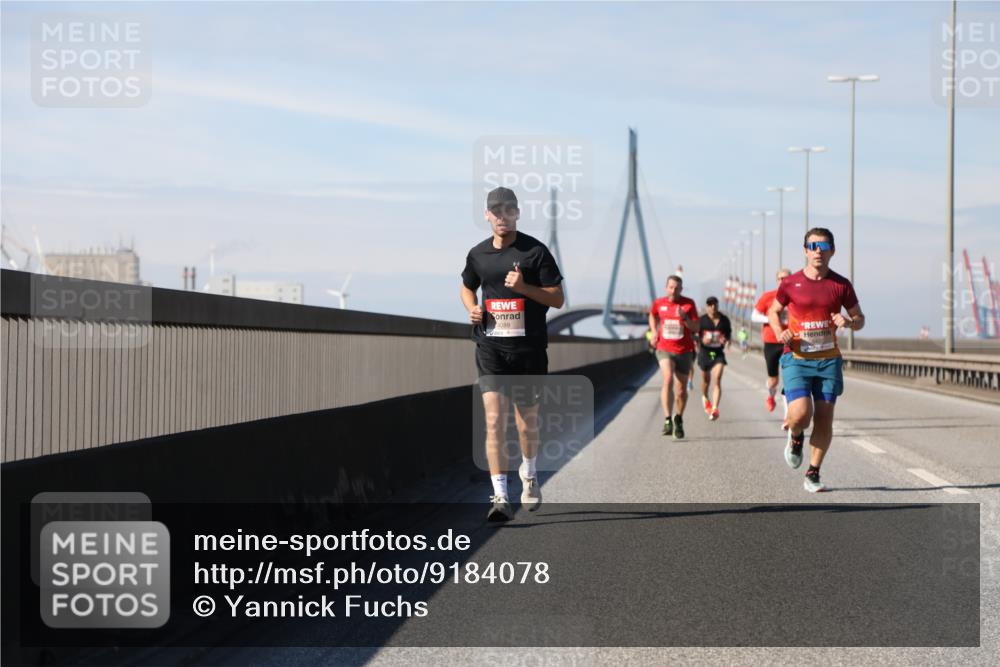 03.10.2025 - Köhlbrandbrückenlauf Yannick Fuchs http://msf.ph/oto/9184078 03.10.2025 11:39:13 Position 3  meine-sportfotos.de