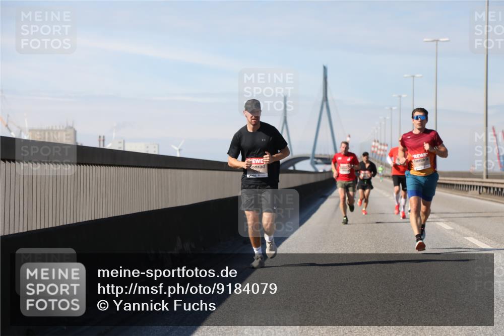 03.10.2025 - Köhlbrandbrückenlauf Yannick Fuchs http://msf.ph/oto/9184079 03.10.2025 11:39:14 Position 3  meine-sportfotos.de