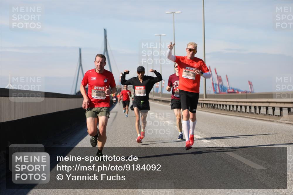 03.10.2025 - Köhlbrandbrückenlauf Yannick Fuchs http://msf.ph/oto/9184092 03.10.2025 11:39:17 Position 3 6656, 20, 4040 meine-sportfotos.de