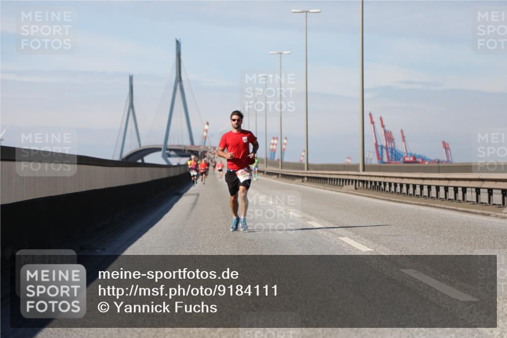 03.10.2025 - Köhlbrandbrückenlauf Yannick Fuchs http://msf.ph/oto/9184111 03.10.2025 11:39:22 Position 3  meine-sportfotos.de