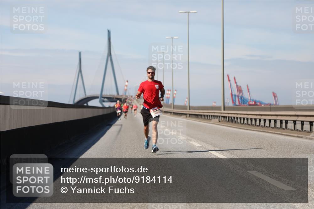 03.10.2025 - Köhlbrandbrückenlauf Yannick Fuchs http://msf.ph/oto/9184114 03.10.2025 11:39:23 Position 3  meine-sportfotos.de