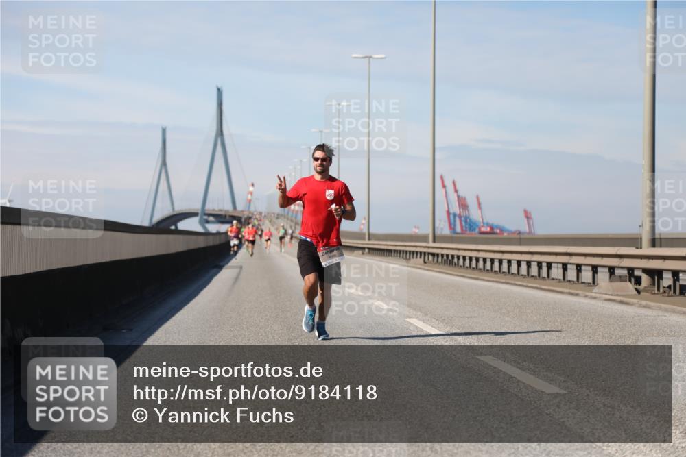 03.10.2025 - Köhlbrandbrückenlauf Yannick Fuchs http://msf.ph/oto/9184118 03.10.2025 11:39:24 Position 3  meine-sportfotos.de