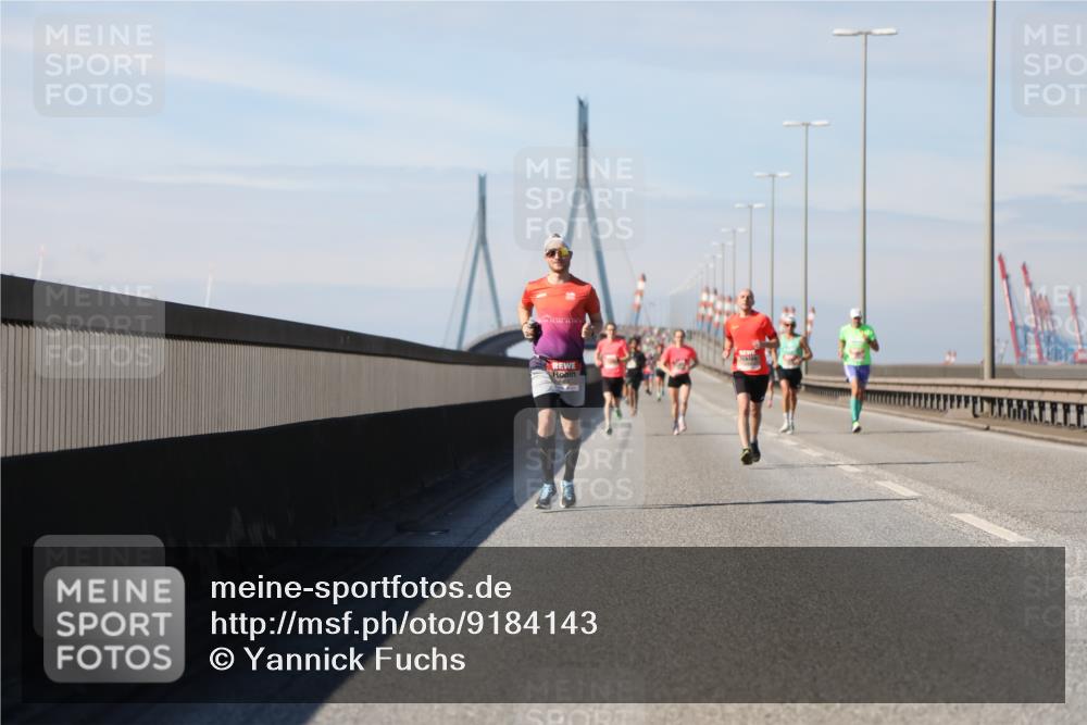 03.10.2025 - Köhlbrandbrückenlauf Yannick Fuchs http://msf.ph/oto/9184143 03.10.2025 11:39:38 Position 3  meine-sportfotos.de