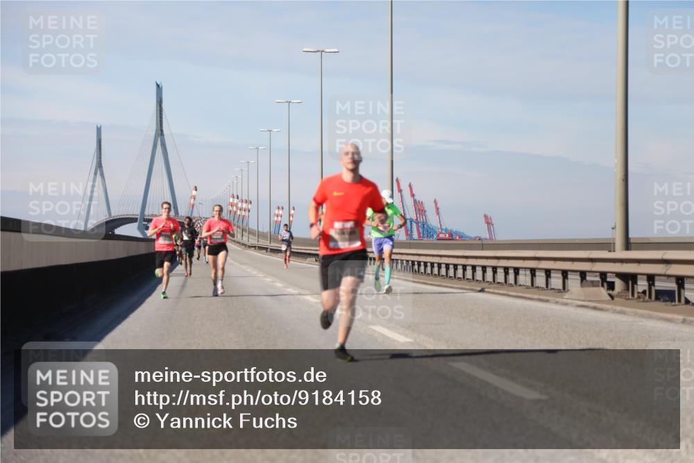 03.10.2025 - Köhlbrandbrückenlauf Yannick Fuchs http://msf.ph/oto/9184158 03.10.2025 11:39:41 Position 3  meine-sportfotos.de