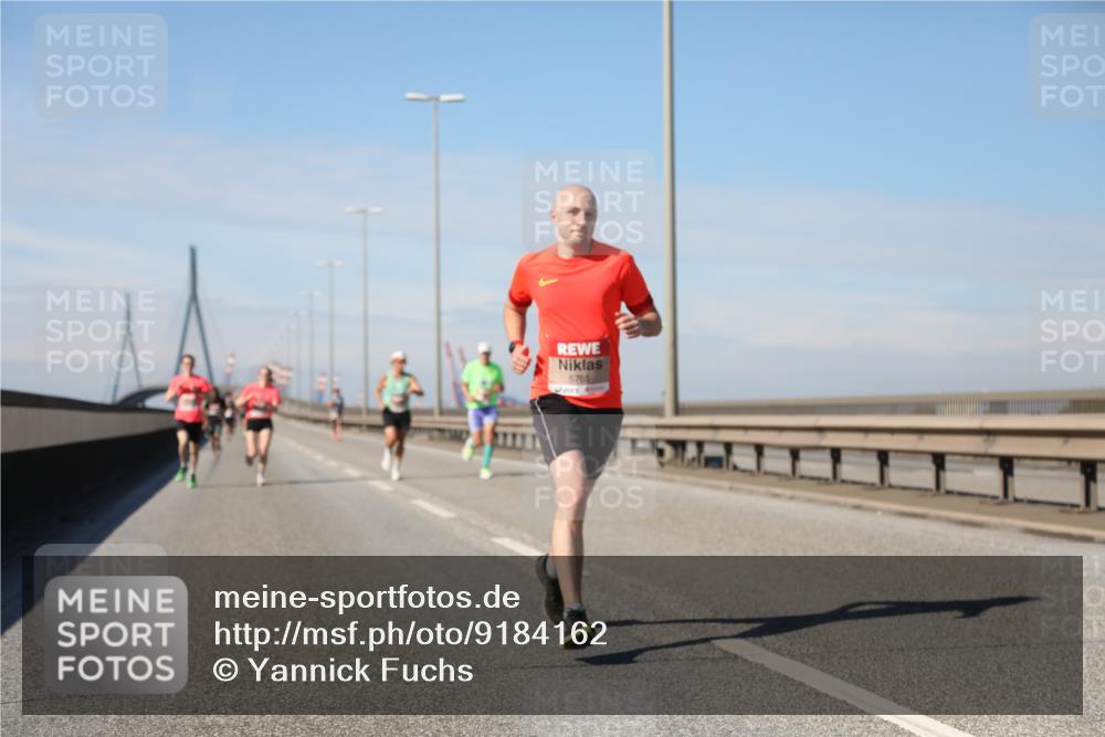 03.10.2025 - Köhlbrandbrückenlauf Yannick Fuchs http://msf.ph/oto/9184162 03.10.2025 11:39:43 Position 3 5765 meine-sportfotos.de
