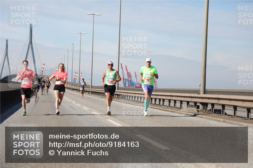 03.10.2025 - Köhlbrandbrückenlauf Yannick Fuchs http://msf.ph/oto/9184163 03.10.2025 11:39:44 Position 3  meine-sportfotos.de