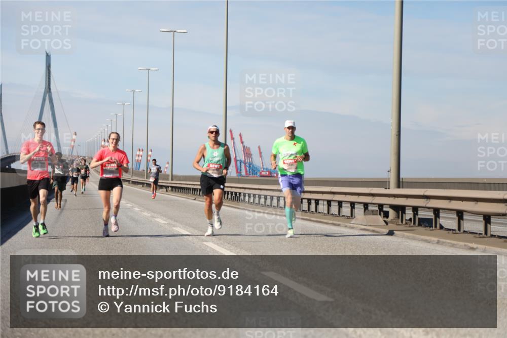03.10.2025 - Köhlbrandbrückenlauf Yannick Fuchs http://msf.ph/oto/9184164 03.10.2025 11:39:44 Position 3  meine-sportfotos.de