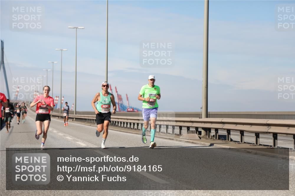 03.10.2025 - Köhlbrandbrückenlauf Yannick Fuchs http://msf.ph/oto/9184165 03.10.2025 11:39:44 Position 3  meine-sportfotos.de