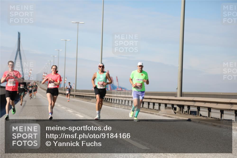 03.10.2025 - Köhlbrandbrückenlauf Yannick Fuchs http://msf.ph/oto/9184166 03.10.2025 11:39:44 Position 3  meine-sportfotos.de