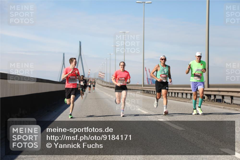 03.10.2025 - Köhlbrandbrückenlauf Yannick Fuchs http://msf.ph/oto/9184171 03.10.2025 11:39:45 Position 3  meine-sportfotos.de
