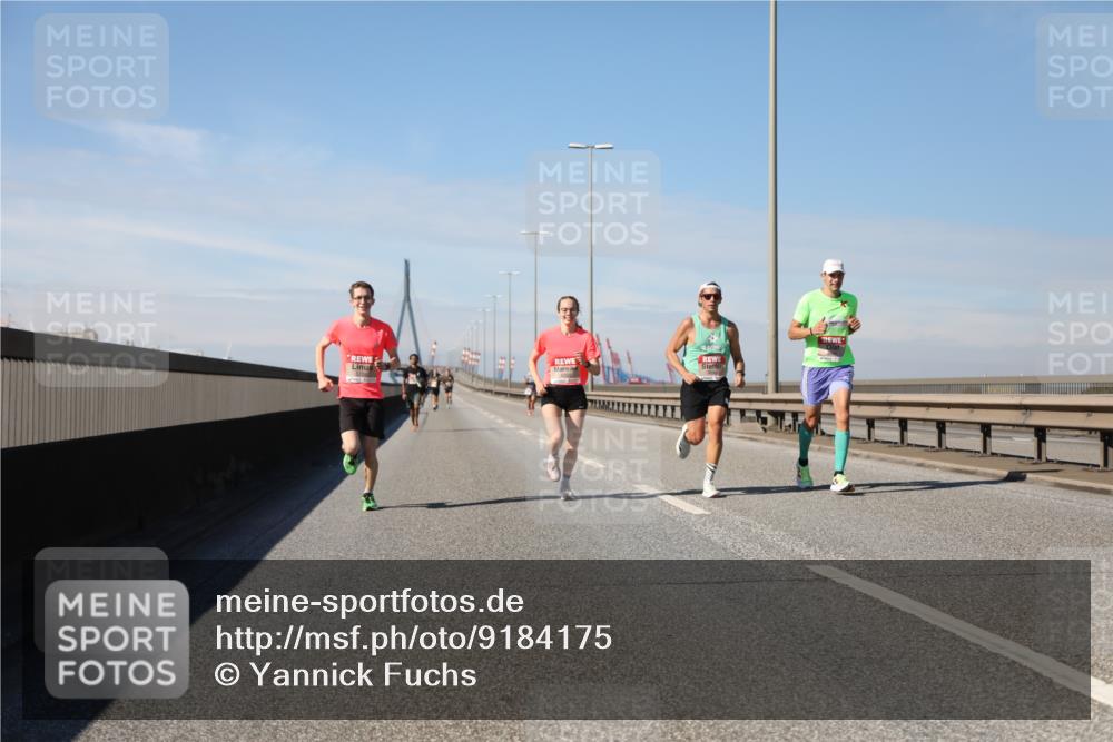 03.10.2025 - Köhlbrandbrückenlauf Yannick Fuchs http://msf.ph/oto/9184175 03.10.2025 11:39:46 Position 3  meine-sportfotos.de