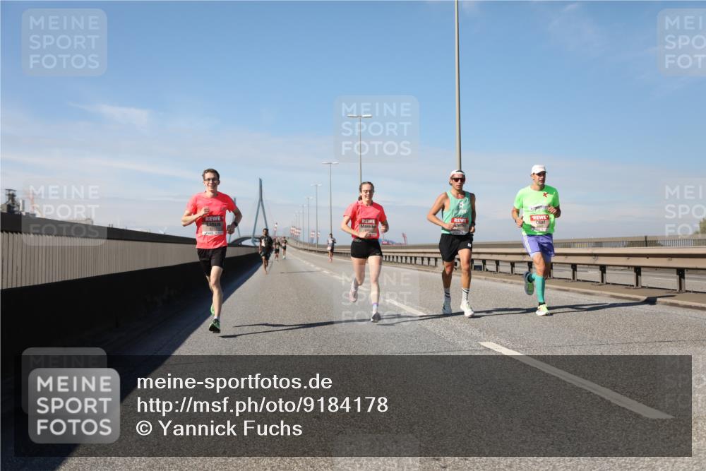 03.10.2025 - Köhlbrandbrückenlauf Yannick Fuchs http://msf.ph/oto/9184178 03.10.2025 11:39:47 Position 3  meine-sportfotos.de