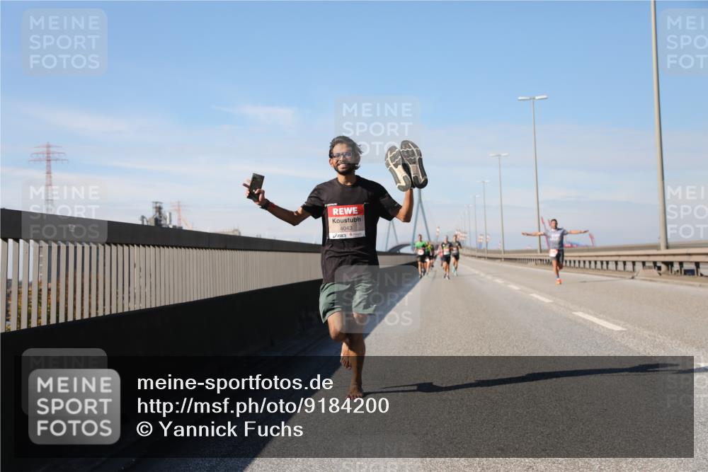 03.10.2025 - Köhlbrandbrückenlauf Yannick Fuchs http://msf.ph/oto/9184200 03.10.2025 11:39:52 Position 3  meine-sportfotos.de