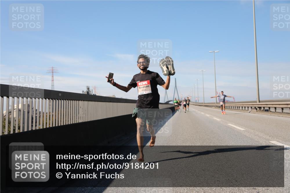03.10.2025 - Köhlbrandbrückenlauf Yannick Fuchs http://msf.ph/oto/9184201 03.10.2025 11:39:52 Position 3 4043 meine-sportfotos.de