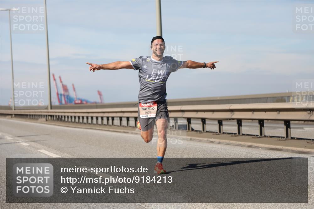 03.10.2025 - Köhlbrandbrückenlauf Yannick Fuchs http://msf.ph/oto/9184213 03.10.2025 11:39:55 Position 3 6002 meine-sportfotos.de