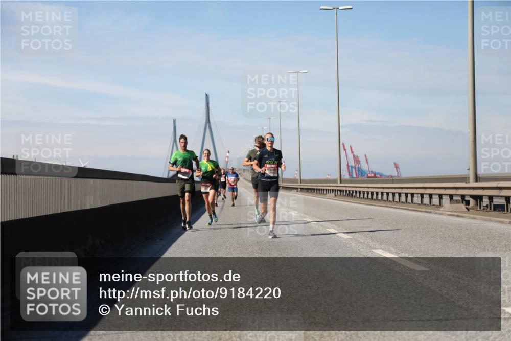03.10.2025 - Köhlbrandbrückenlauf Yannick Fuchs http://msf.ph/oto/9184220 03.10.2025 11:39:57 Position 3  meine-sportfotos.de