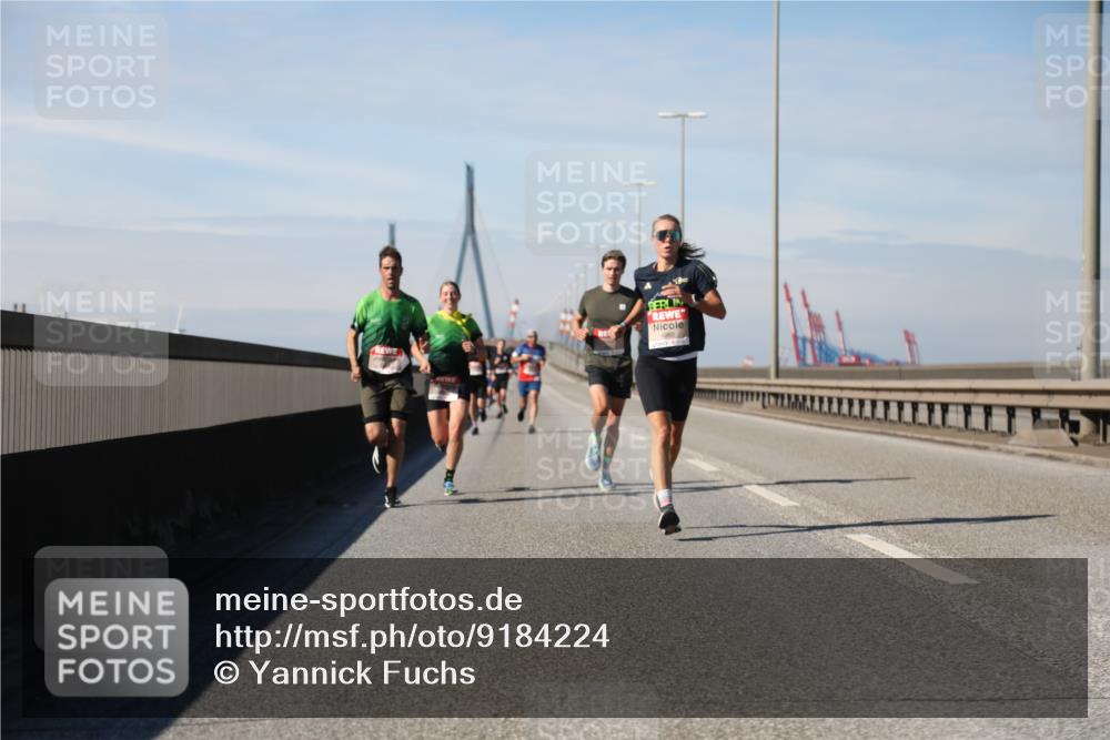 03.10.2025 - Köhlbrandbrückenlauf Yannick Fuchs http://msf.ph/oto/9184224 03.10.2025 11:39:58 Position 3  meine-sportfotos.de