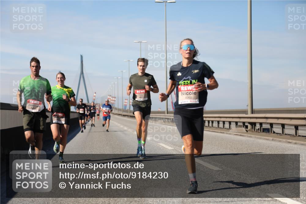 03.10.2025 - Köhlbrandbrückenlauf Yannick Fuchs http://msf.ph/oto/9184230 03.10.2025 11:39:59 Position 3 6817, 4060 meine-sportfotos.de