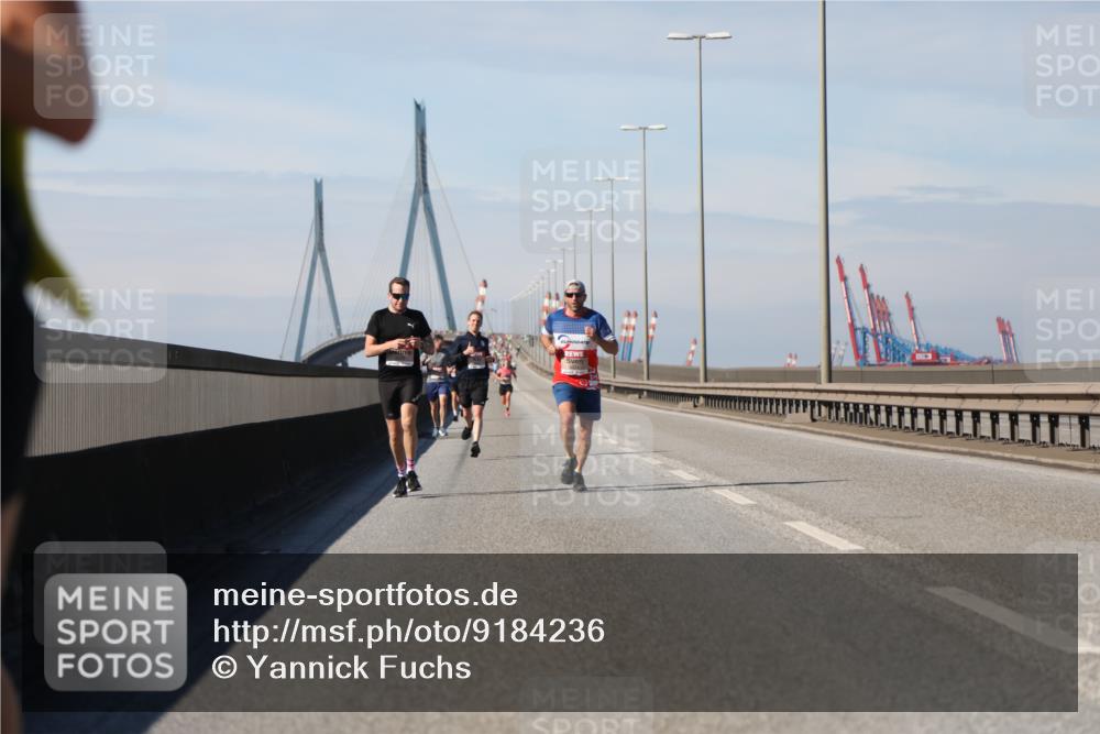 03.10.2025 - Köhlbrandbrückenlauf Yannick Fuchs http://msf.ph/oto/9184236 03.10.2025 11:40:02 Position 3  meine-sportfotos.de