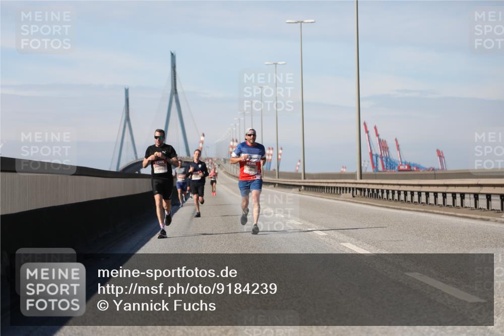 03.10.2025 - Köhlbrandbrückenlauf Yannick Fuchs http://msf.ph/oto/9184239 03.10.2025 11:40:02 Position 3  meine-sportfotos.de