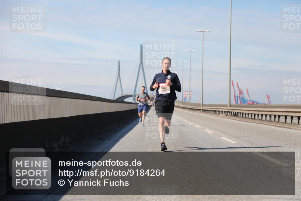 03.10.2025 - Köhlbrandbrückenlauf Yannick Fuchs http://msf.ph/oto/9184264 03.10.2025 11:40:08 Position 3 4598 meine-sportfotos.de