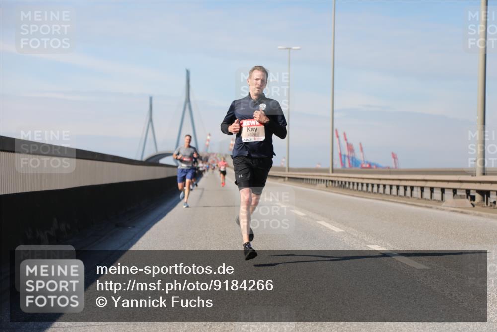 03.10.2025 - Köhlbrandbrückenlauf Yannick Fuchs http://msf.ph/oto/9184266 03.10.2025 11:40:08 Position 3 4598 meine-sportfotos.de