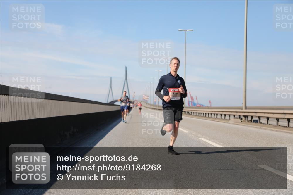 03.10.2025 - Köhlbrandbrückenlauf Yannick Fuchs http://msf.ph/oto/9184268 03.10.2025 11:40:09 Position 3 4598 meine-sportfotos.de