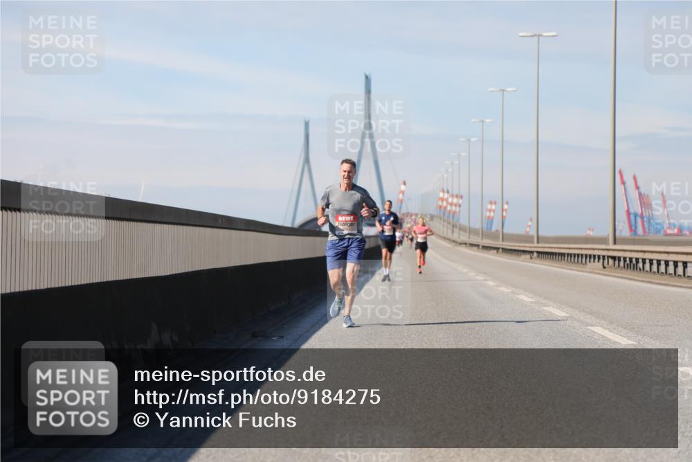 03.10.2025 - Köhlbrandbrückenlauf Yannick Fuchs http://msf.ph/oto/9184275 03.10.2025 11:40:10 Position 3  meine-sportfotos.de