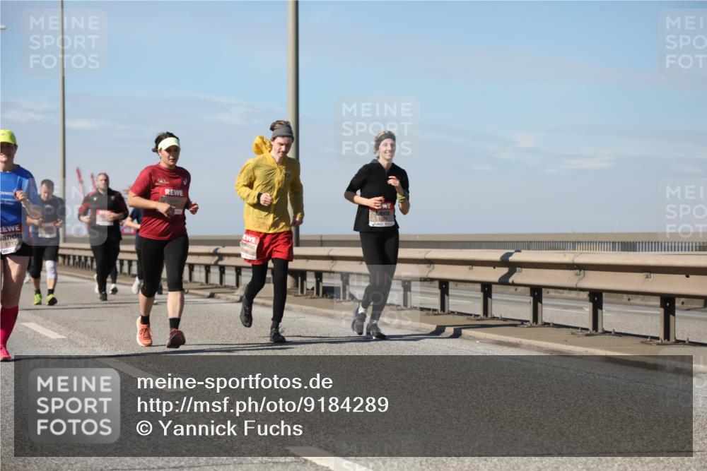 03.10.2025 - Köhlbrandbrückenlauf Yannick Fuchs http://msf.ph/oto/9184289 03.10.2025 12:01:46 Position 3 5712 meine-sportfotos.de