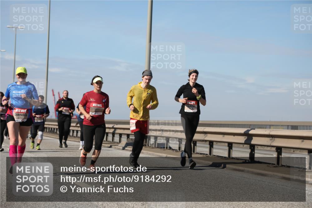 03.10.2025 - Köhlbrandbrückenlauf Yannick Fuchs http://msf.ph/oto/9184292 03.10.2025 12:01:46 Position 3 5712 meine-sportfotos.de