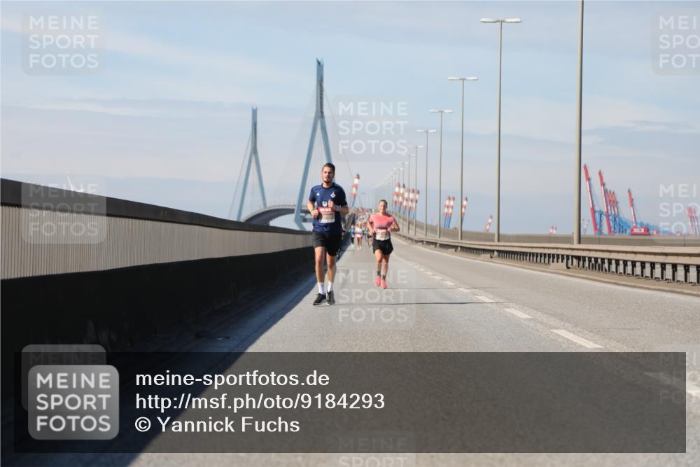 03.10.2025 - Köhlbrandbrückenlauf Yannick Fuchs http://msf.ph/oto/9184293 03.10.2025 11:40:15 Position 3  meine-sportfotos.de
