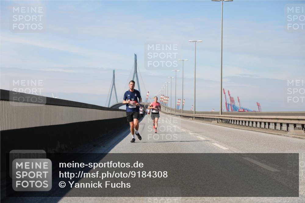 03.10.2025 - Köhlbrandbrückenlauf Yannick Fuchs http://msf.ph/oto/9184308 03.10.2025 11:40:17 Position 3  meine-sportfotos.de