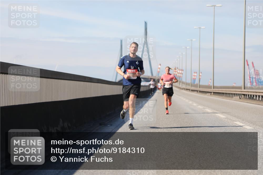03.10.2025 - Köhlbrandbrückenlauf Yannick Fuchs http://msf.ph/oto/9184310 03.10.2025 11:40:18 Position 3 4104, 444 meine-sportfotos.de