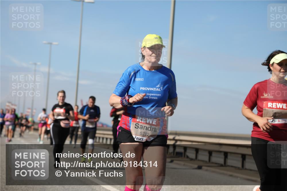 03.10.2025 - Köhlbrandbrückenlauf Yannick Fuchs http://msf.ph/oto/9184314 03.10.2025 12:01:48 Position 3 807, 5712 meine-sportfotos.de