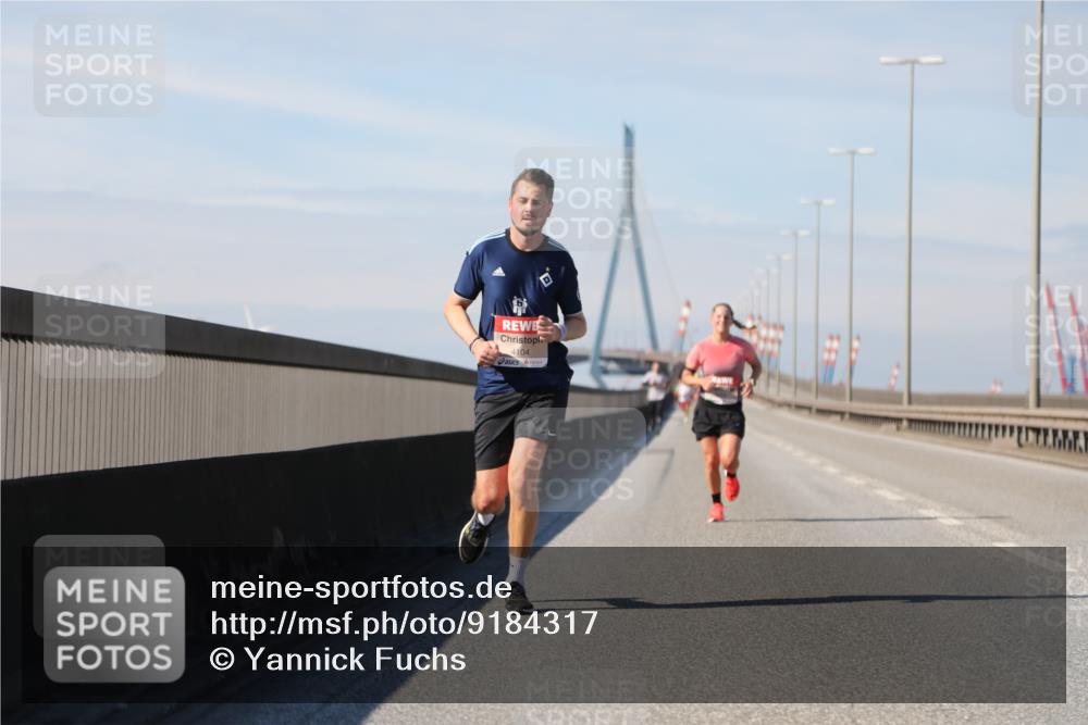 03.10.2025 - Köhlbrandbrückenlauf Yannick Fuchs http://msf.ph/oto/9184317 03.10.2025 11:40:18 Position 3 4104 meine-sportfotos.de