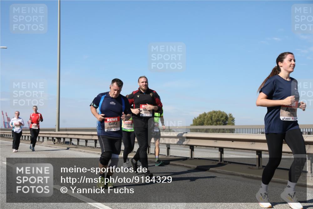 03.10.2025 - Köhlbrandbrückenlauf Yannick Fuchs http://msf.ph/oto/9184329 03.10.2025 12:01:53 Position 3 5986, 5107, 4673 meine-sportfotos.de