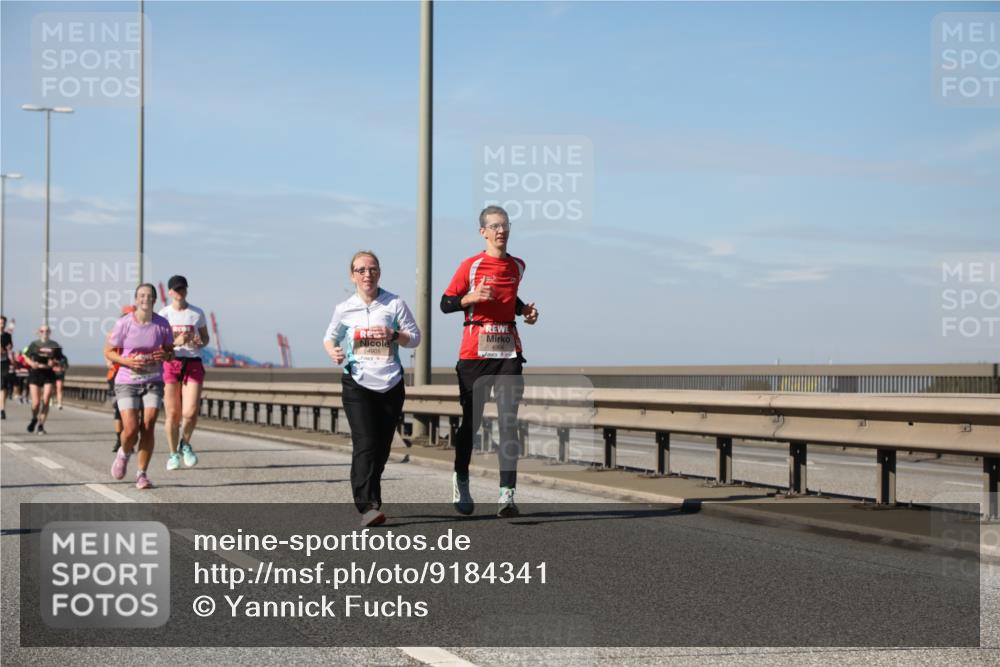 03.10.2025 - Köhlbrandbrückenlauf Yannick Fuchs http://msf.ph/oto/9184341 03.10.2025 12:01:55 Position 3 4905 meine-sportfotos.de