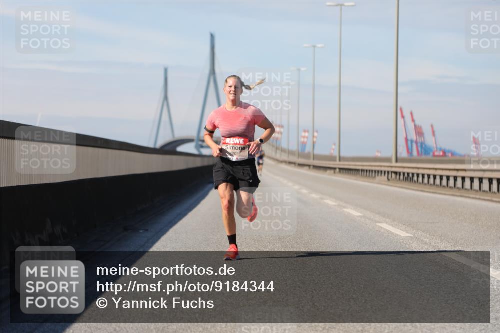03.10.2025 - Köhlbrandbrückenlauf Yannick Fuchs http://msf.ph/oto/9184344 03.10.2025 11:40:21 Position 3 4209 meine-sportfotos.de
